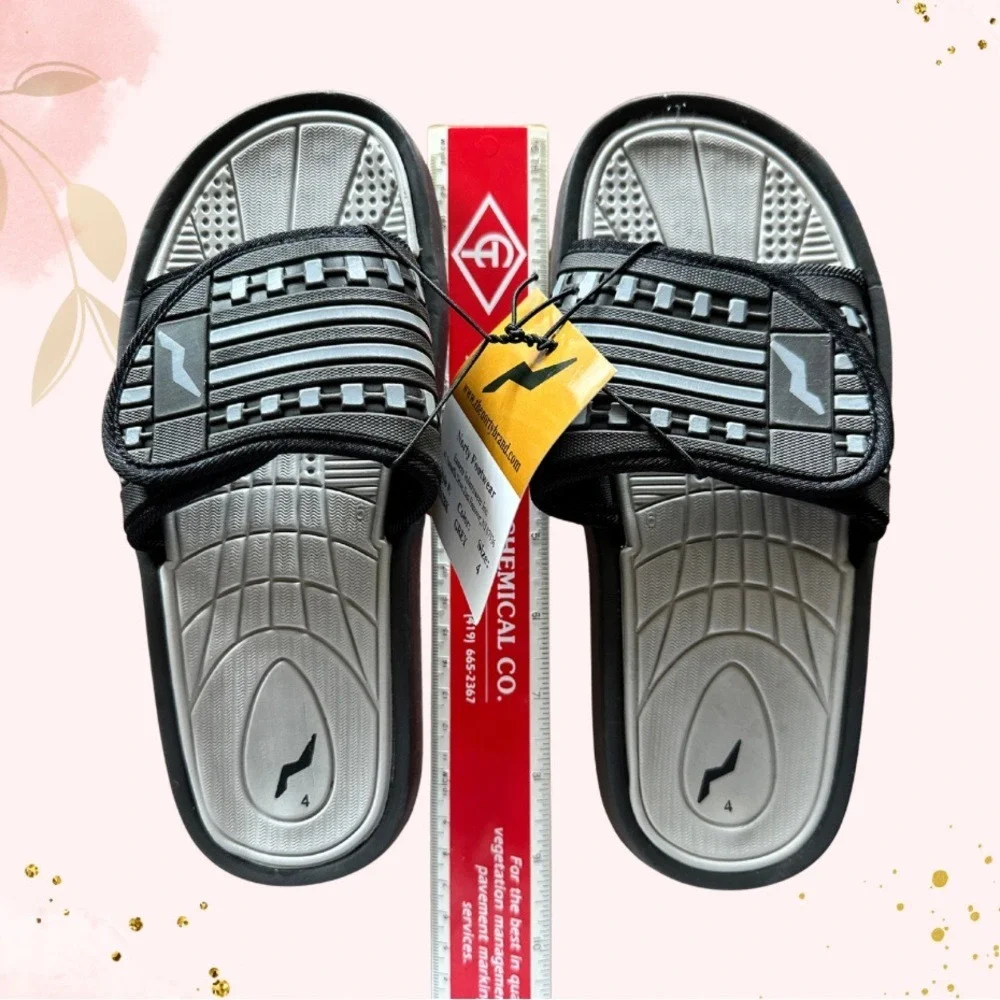 *NWT* Norty Kids‎ Black and Grey Slides